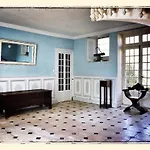 Chateau Du Port Huble *