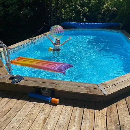 Chateau Du Port Huble