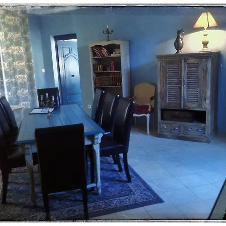 Chateau Du Port Huble