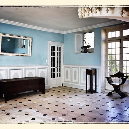 Chateau Du Port Huble *