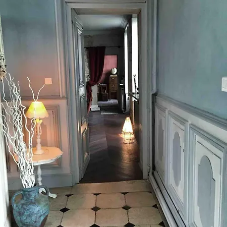 Chateau Du Port Huble