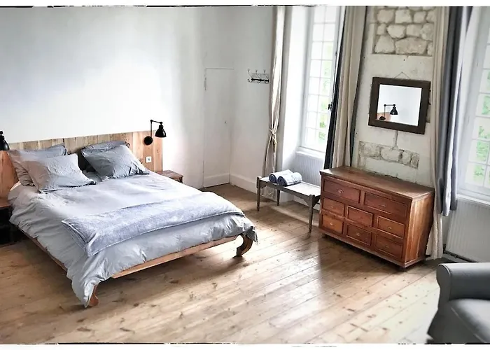 Chateau Du Port Huble * Chaniers