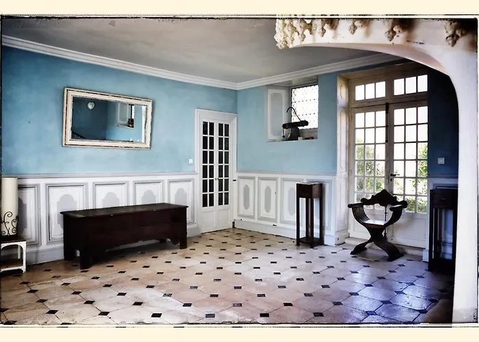 Chateau Du Port Huble *