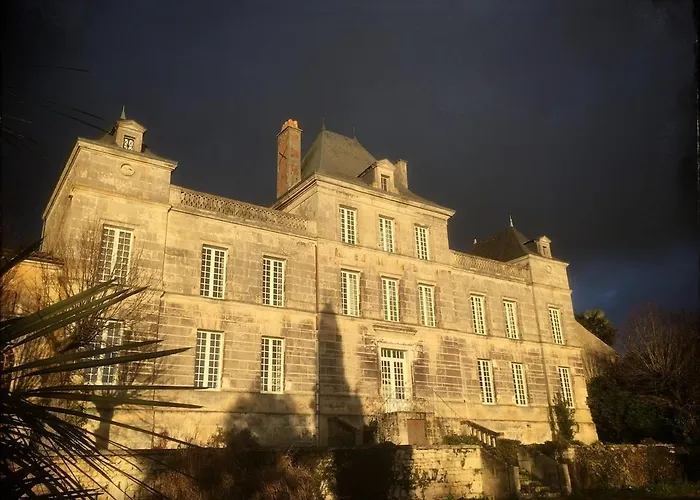 ヴィラ Chateau Du Port Huble *