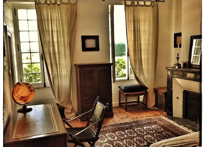 ヴィラ Chateau Du Port Huble